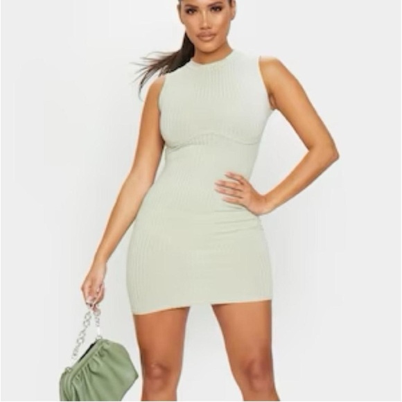 Green ribbed mini bodycon dress Pretty Little Things Large - Picture 1 of 7